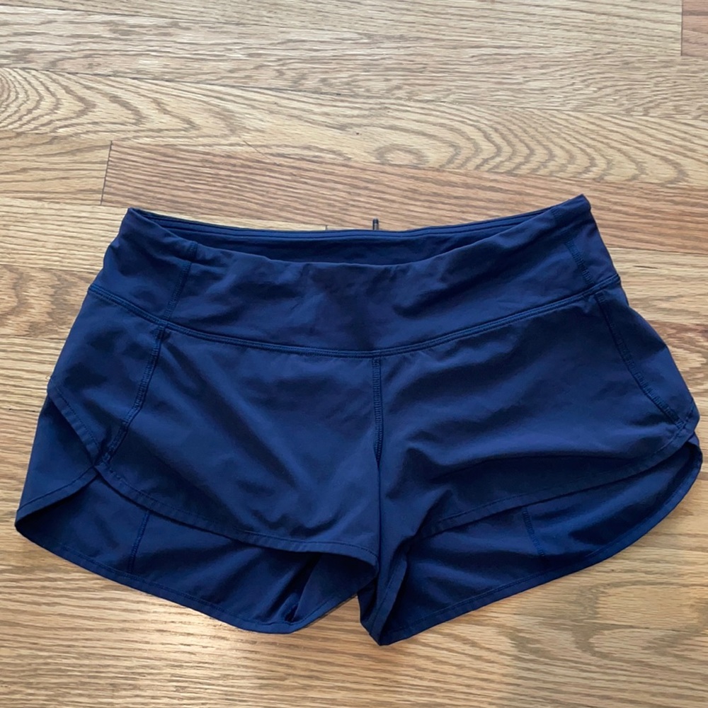 Lululemon short shorts